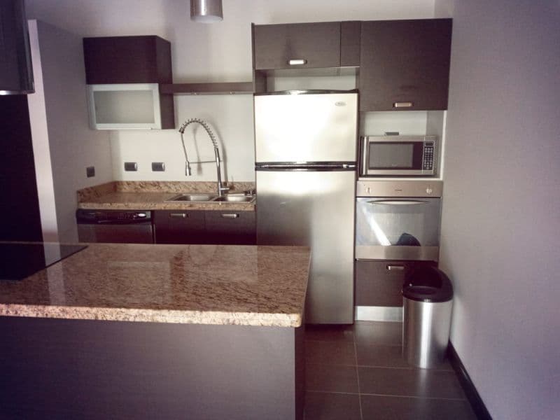 renta 2 habitaciones zona 15