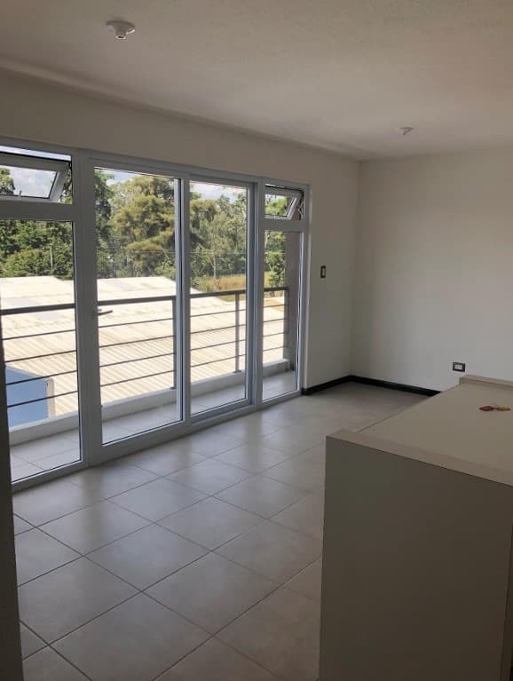 Renta y Venta en Torre Villasol, Zona 12 