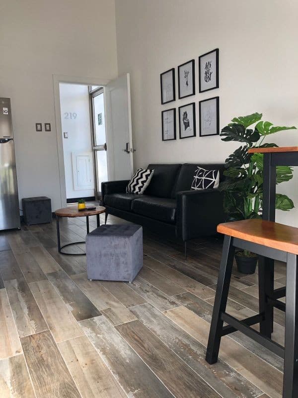 Apartamento 50 m2 Alquiler Zona 15 VH3 [Edificio Adamant] AMUEBLADO Y EQUIPADO