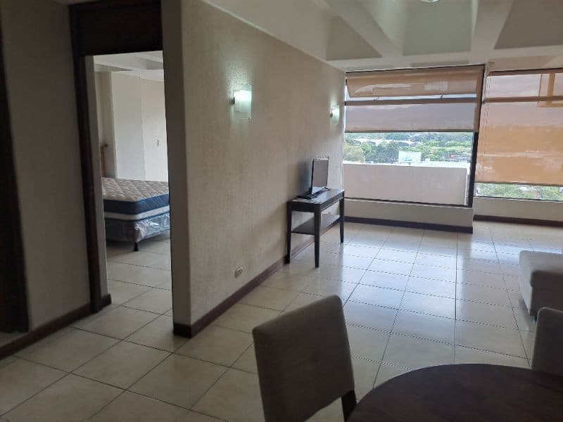 SE RENTA APARTAMENTO AMUEBLADO UBICADO EN EDIFICIO REFORMA OBELISCO ZONA 9