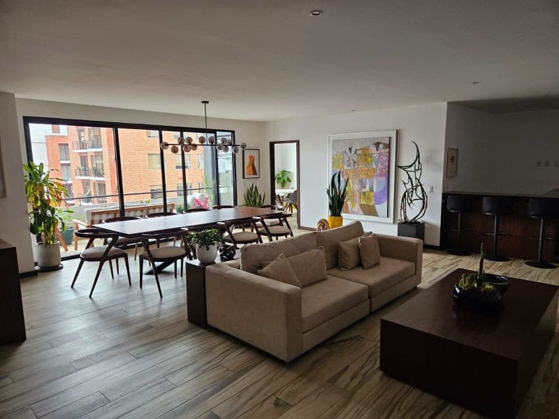 Apartamento zona 14 Barletta