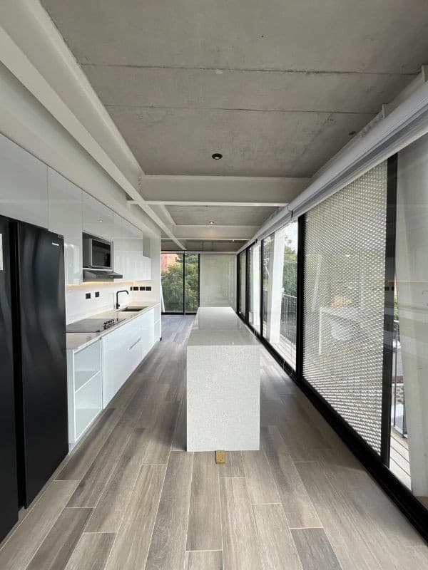 Apartamento en Alquiler | Edificio SYNC | Zona 15 VH3 | Tipo estudio · Amplio