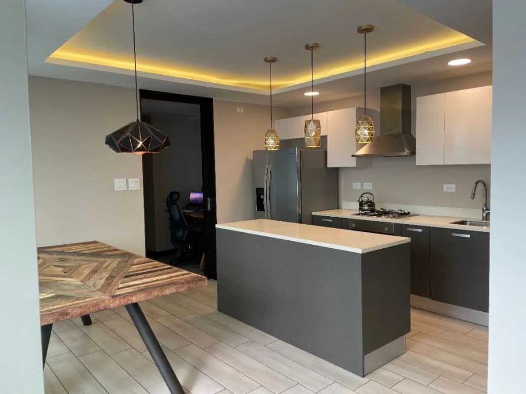 Apartamento en venta en zona 15 Vista Hermosa 1 dentro de garita
