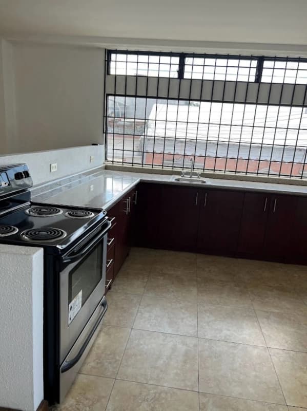 Bonito Apartamento en Renta en Zona 10