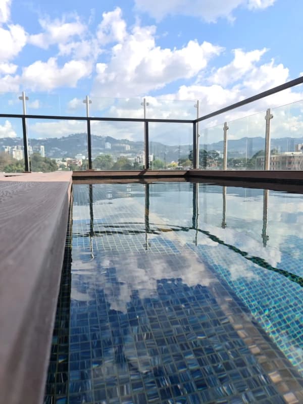 APARTAMENTO EN VENTA ZONA 14 EDIFICIO AOKI