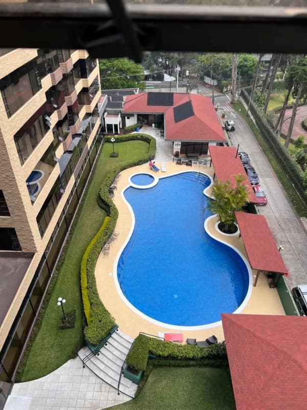 Elegante apartamento en venta en el Condominio Milenia, zona 10