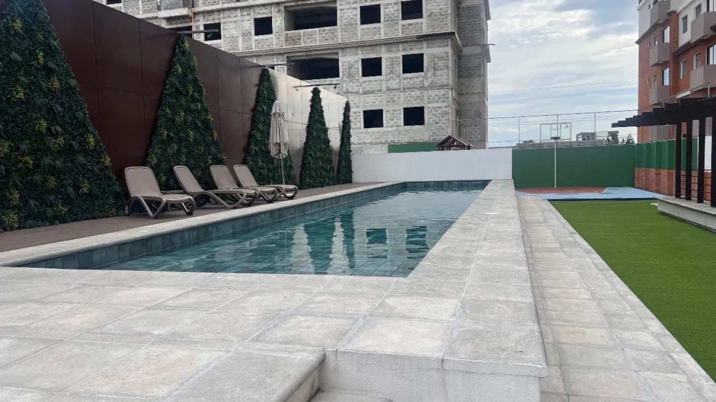 VENTA DE APARTAMENTO EN PETAPOLIS ZONA 12