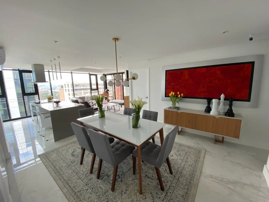 Moderno apartamento en VENTA en Edificio Airali, zona 10