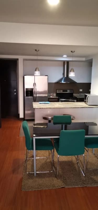 Apartamento en Edificio 19 Diez, Amueblado