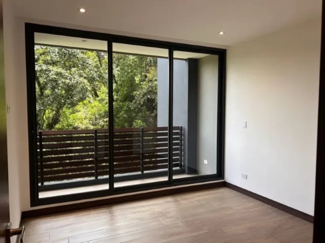 Apartamento en Edificio Spazio, zona 15