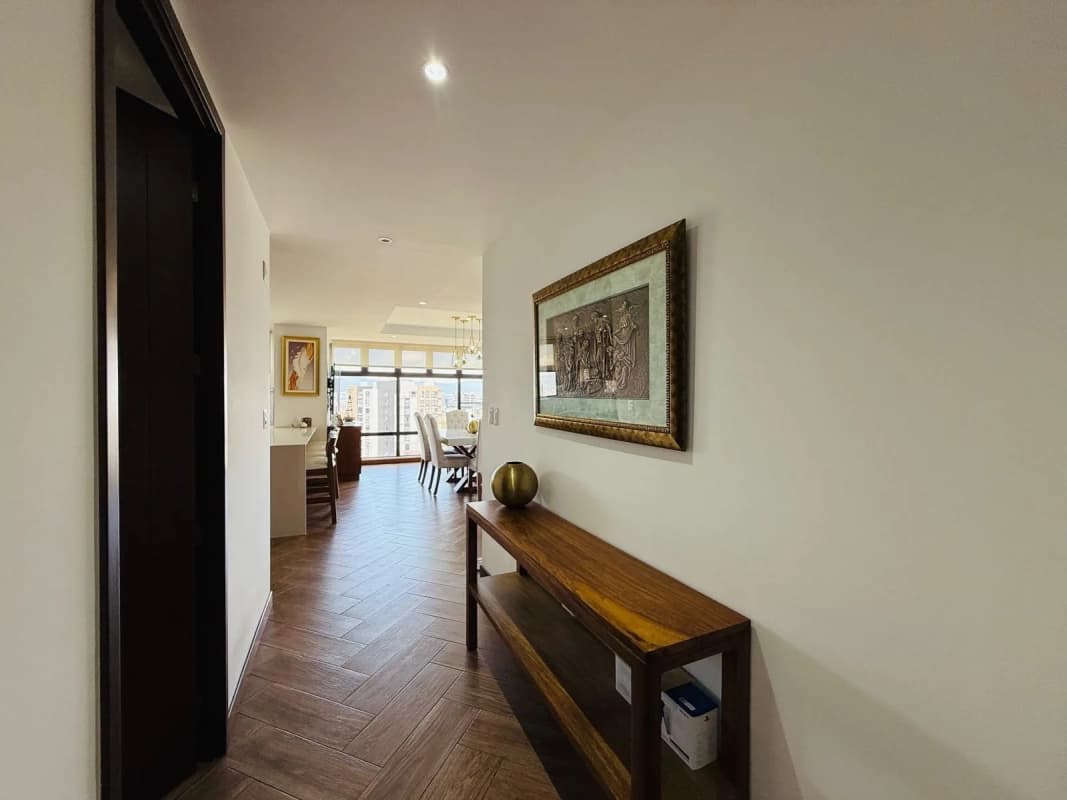 VENTA DE HERMOSO APARTAMENTO - IKARIA, VH1 ZONA 15