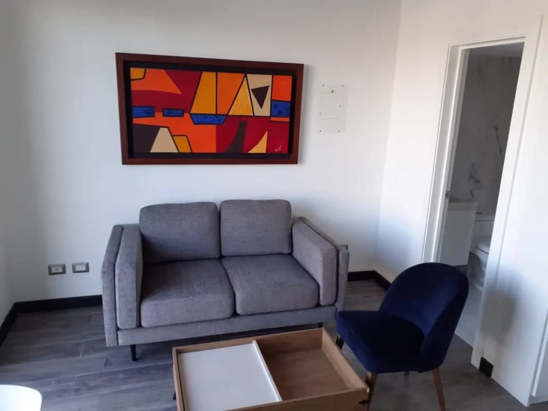 Loft en Renta en Edificio Adamant – Zona 15 VH III