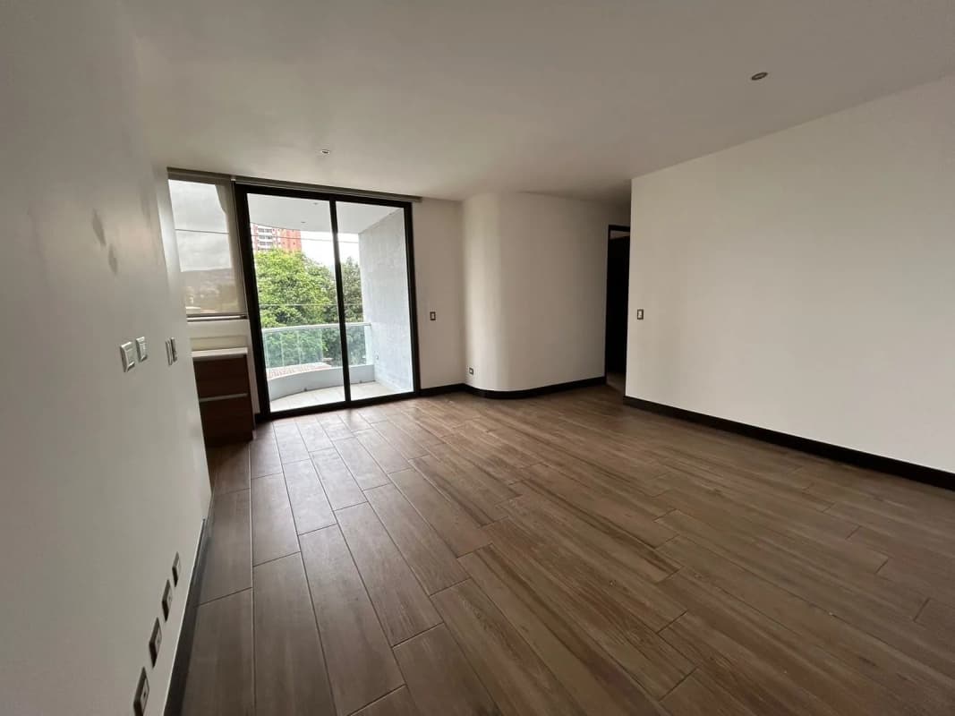 Apartamento en Venta, zona 10 cerca de Oakland Mall, La Estación, Diagonal 6