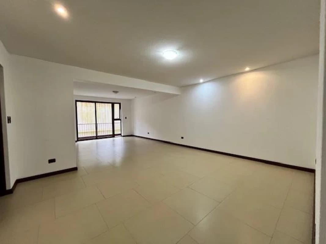 Z 16 alquilo apartamento cerca Universidades y Colegio