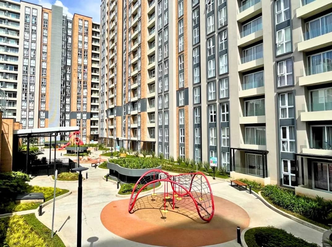 APARTAMENTO EN RENTA ZONA 7 PARQUE MATEO PRIMER NIVEL