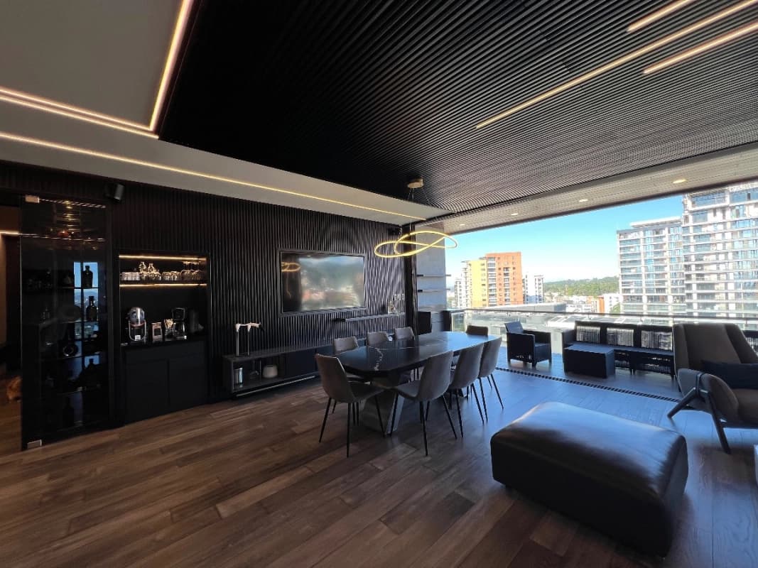 APARTAMENTO DE LUJO EN VENTA ZONA 15 VH2~214 Mts2 + 2 PARQUEOS + BODEGA $675,000