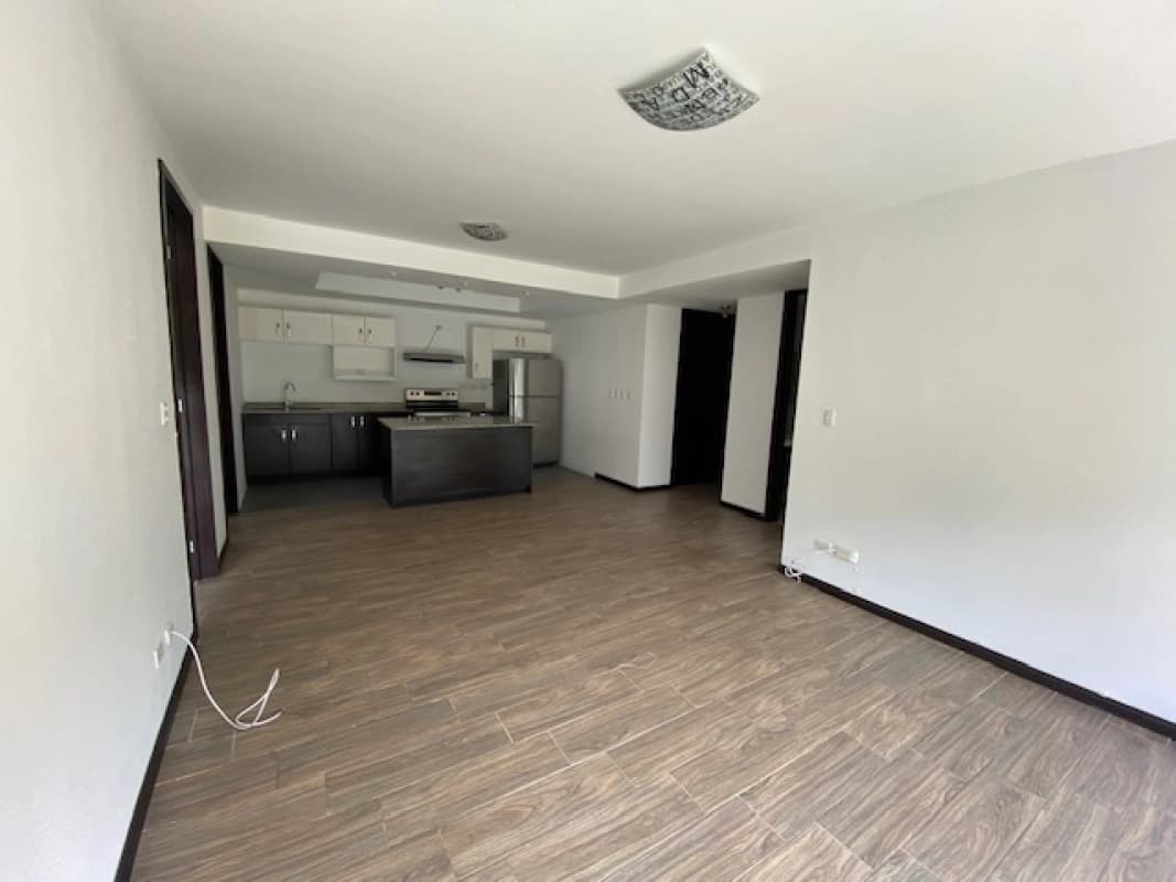 Apartamento en venta Caledonia