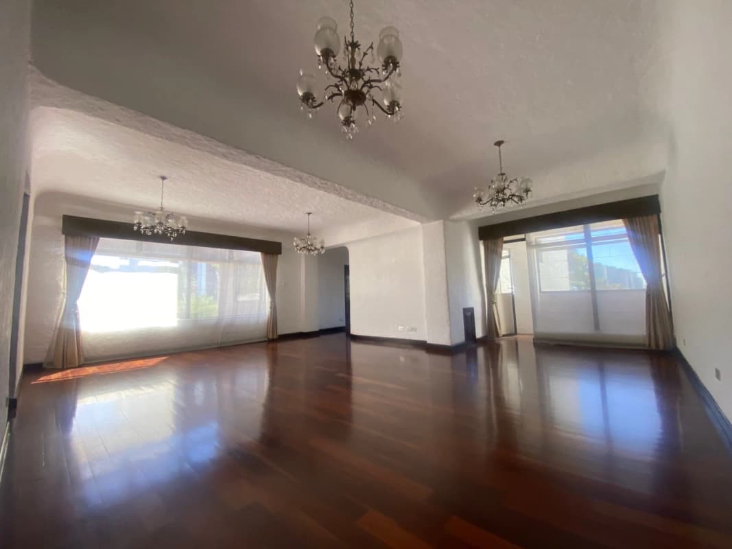 Apartamento en Alquiler Edificio El Boulevard, zona 15 VH2 N3 / EN DIRECTO b