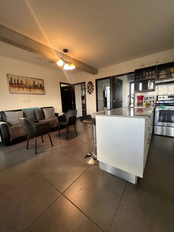 Apartamento en venta en zona 10, edificio Fabra