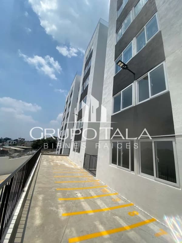Apartamento en Venta en Zona 10 Mixco, Edificio Berlindo