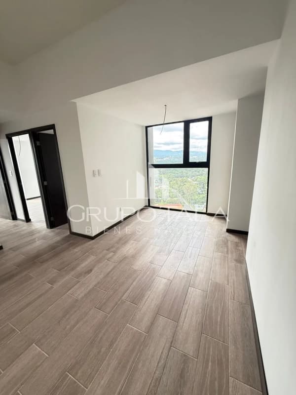 Apartamento en Venta en Zona 11, Edificio Altaire