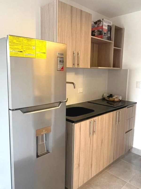 🏢 APARTAMENTO AMUEBLADO EN VENTA – Edificio FIAMENE, Zona 10