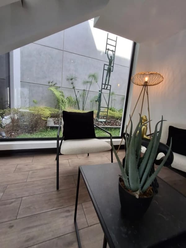 Apartamento en Alquiler - ESKINA Zona 15 #101