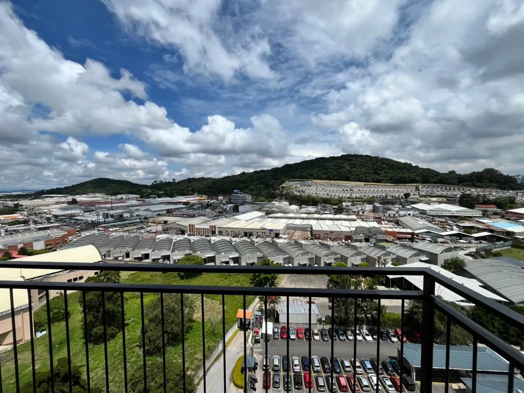 Apartamento en renta para estrenar! En Bulevar El Naranjo