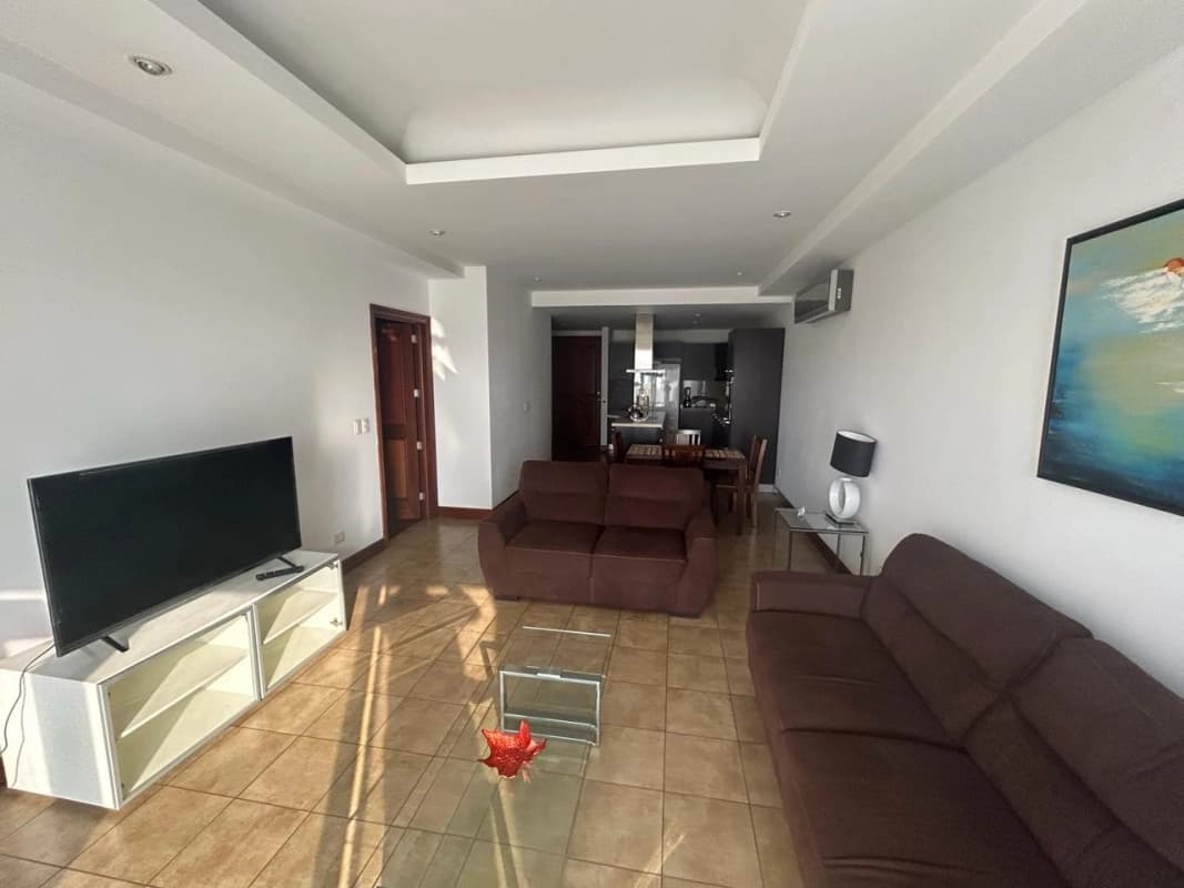 Apartamento amueblado en renta en zona 14