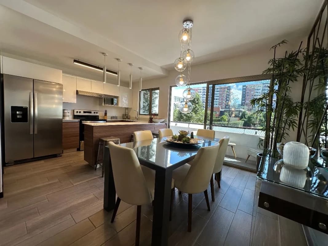 Apartamento en Venta en Zona 14