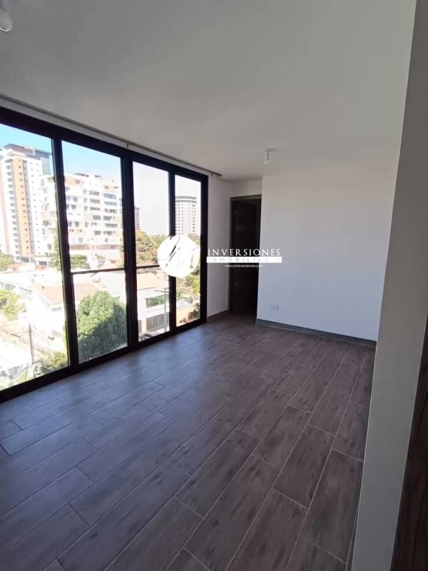 Apartamento en zona 15