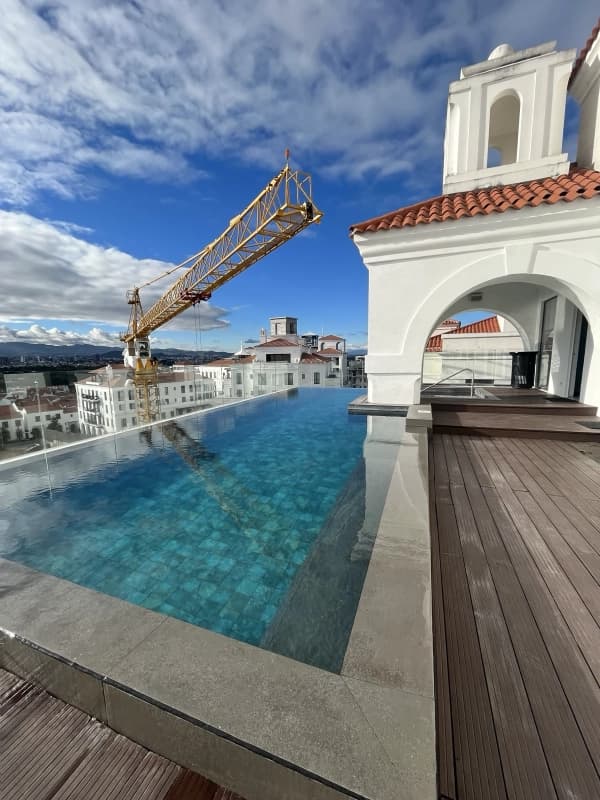 RENTO APARTAMENTO AMUEBLADO LIRIOS DE CAYALA, ZONA 16