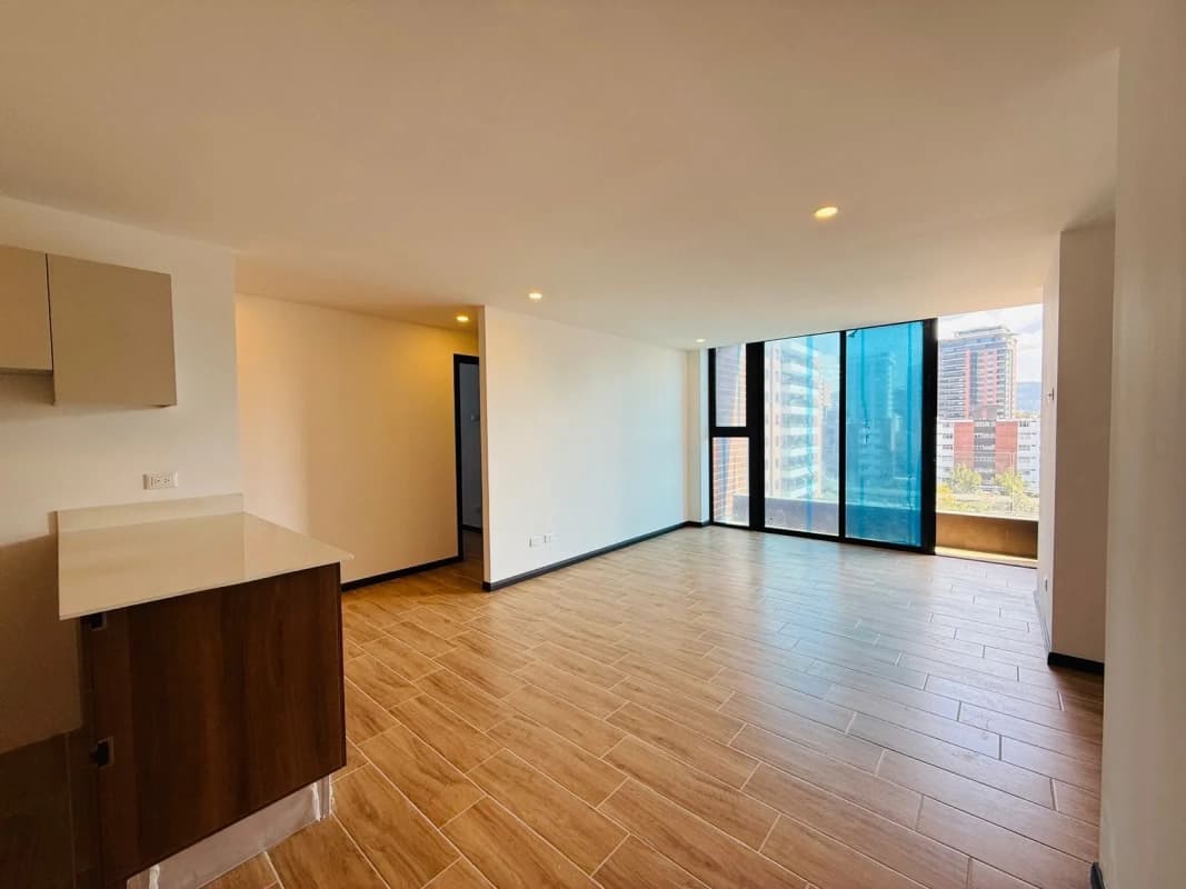 ALQUILER DE LINDO APARTAMENTO PARA ESTRENAR - ESSENZA, ZONA 13