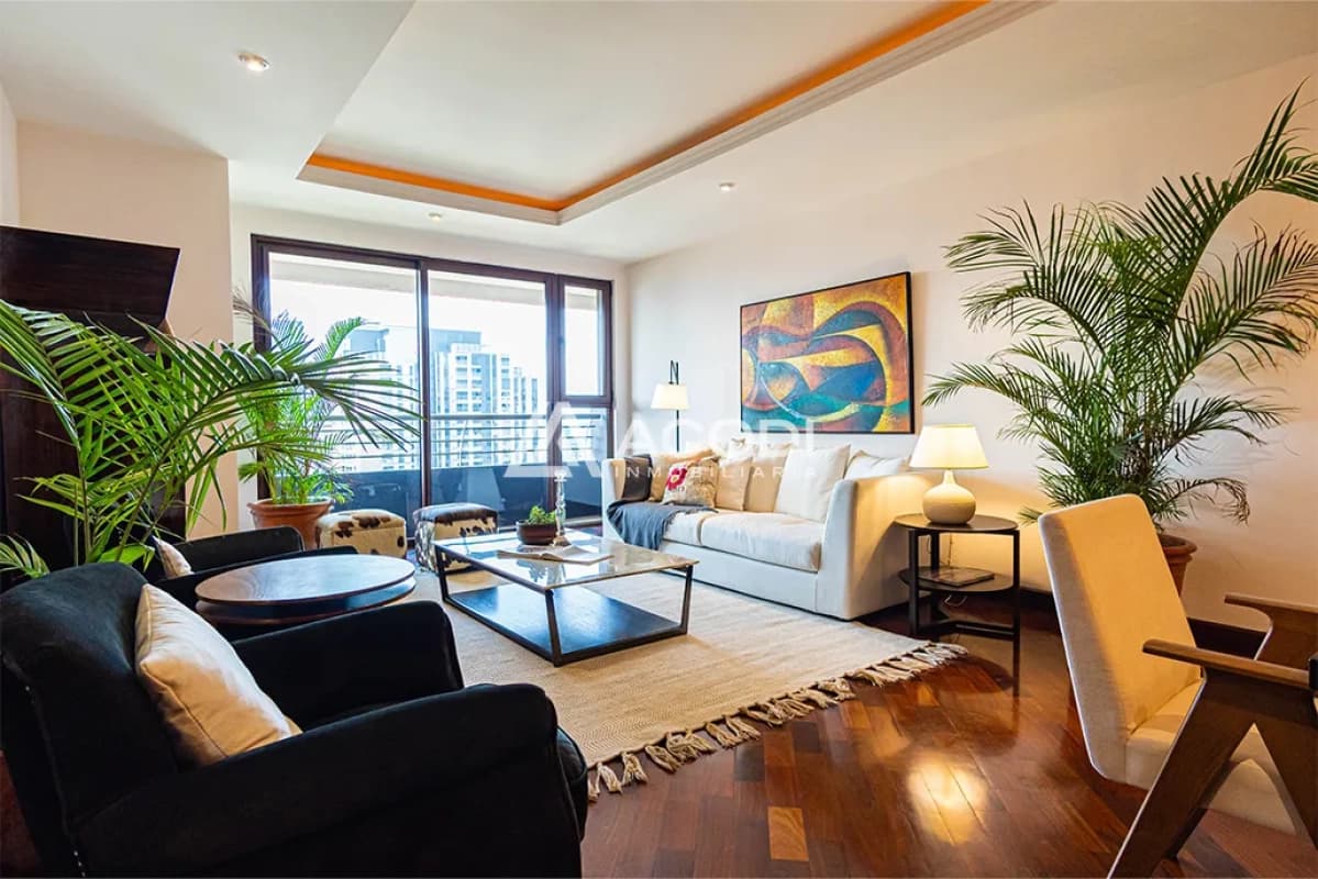 Apartamento amueblado en Zona 10