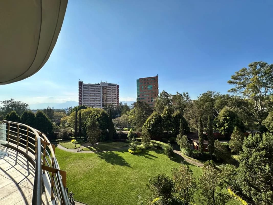 Apartamento amplio en renta – TADEUS, Zona 14, $2400