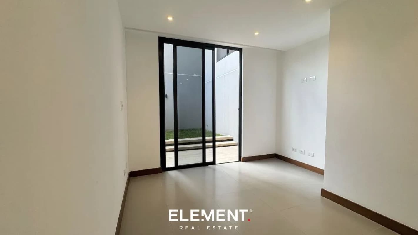 Apartamento con jardín en venta -AILÉ zona 13