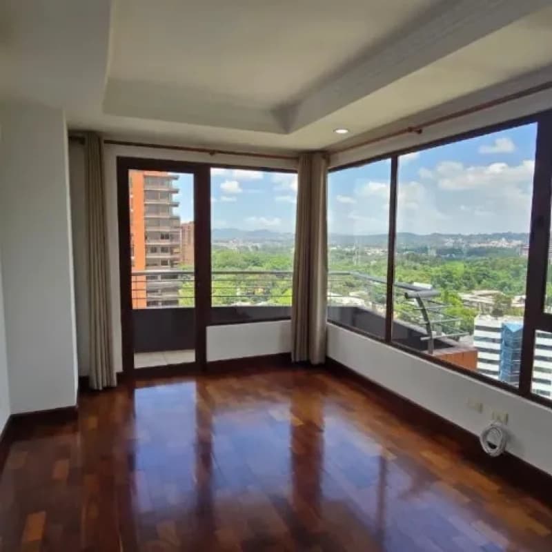 Apartamento en alquiler, Edificio Santa Maria, zona 10