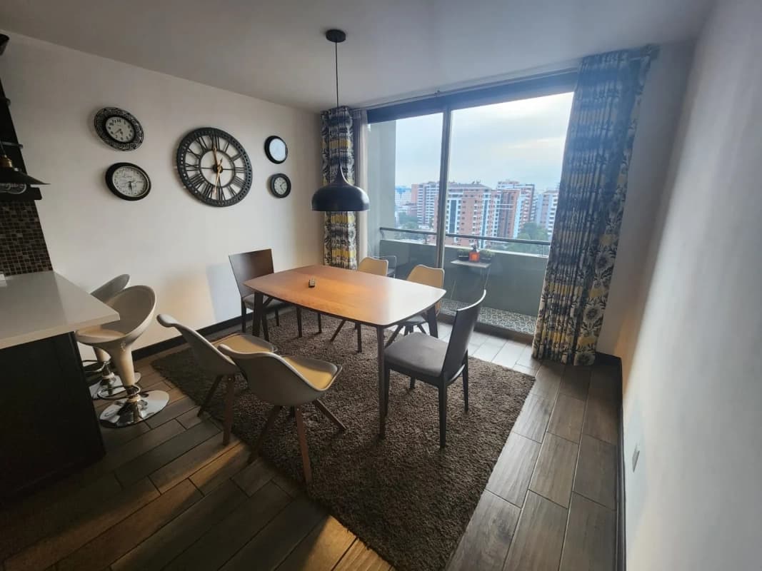 Apartamento Amueblado en Renta – Verona, Zona 10