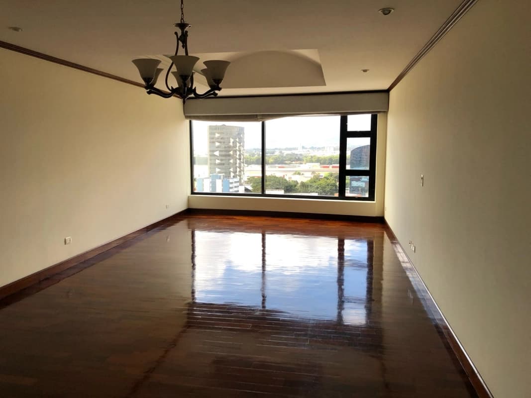 Apartamento en venta en Edificio zona 14