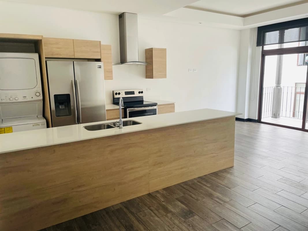 Vendo apartamento en Lirios 1, Cayalá zona 16