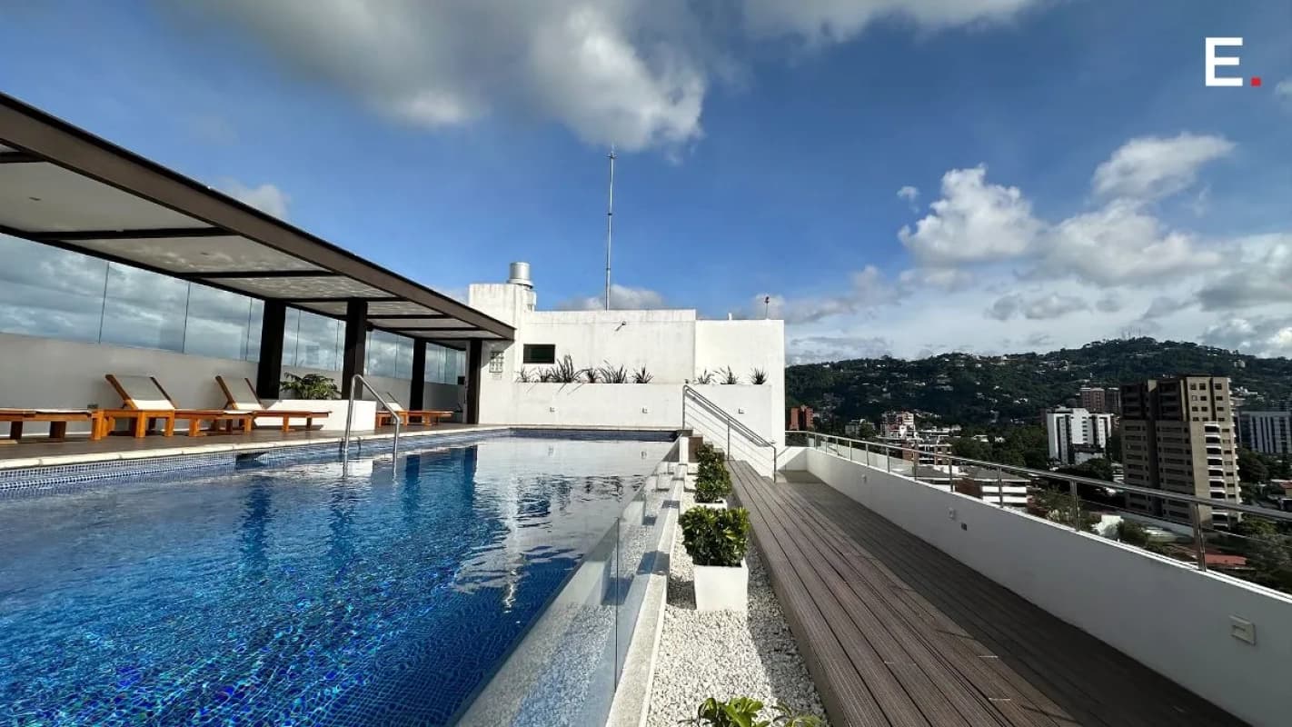 APARTAMENTO EN RENTA LIV ZONA 15 - VH1