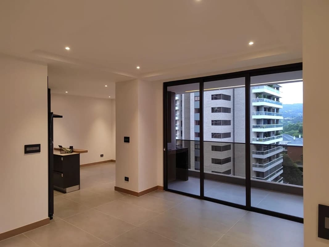 Apartamento en alquiler, Edificio Vertic, zona 14