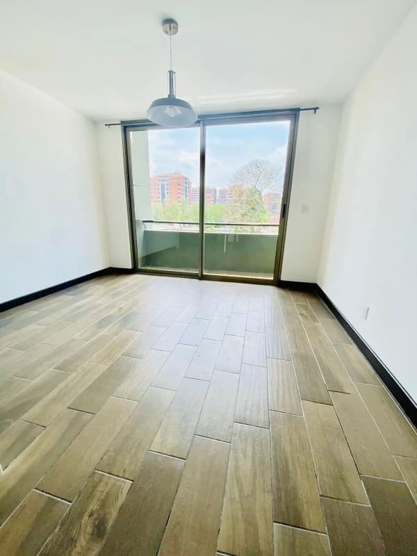 VENDO APARTAMENTO ZONA 10