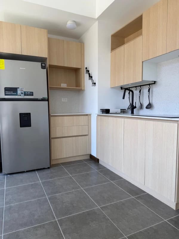 Apartamento en alquiler-Edificio Quince Esquina, Z.15 VHI