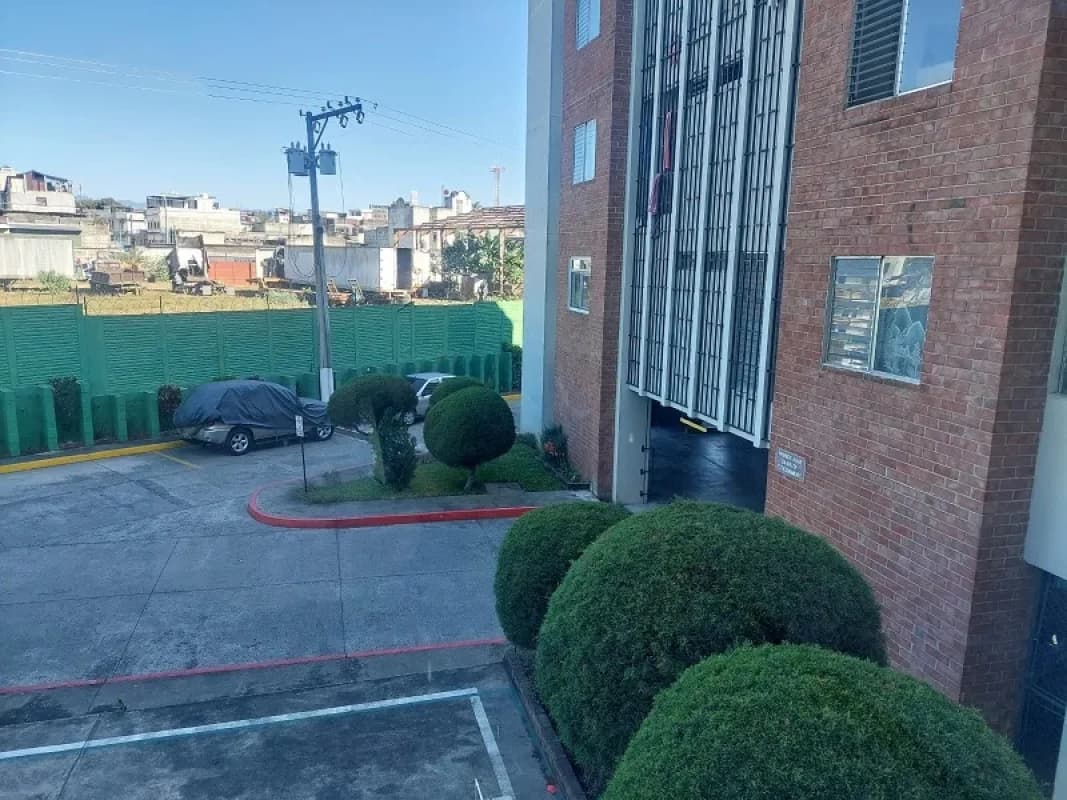 Alquilo apartamento en zona 2 Residenciales Ciudad Nueva de 3 dormitorios.