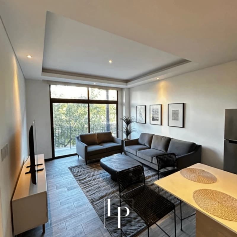 Lindo Apartamento en Renta en Lirios de Cayalá
