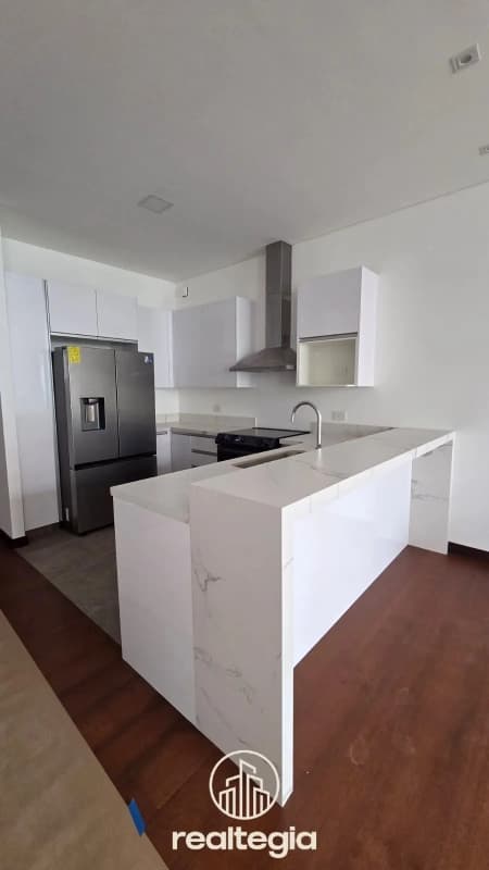 APARTAMENTO NOGALES DE CAYALÁ ZONA 16