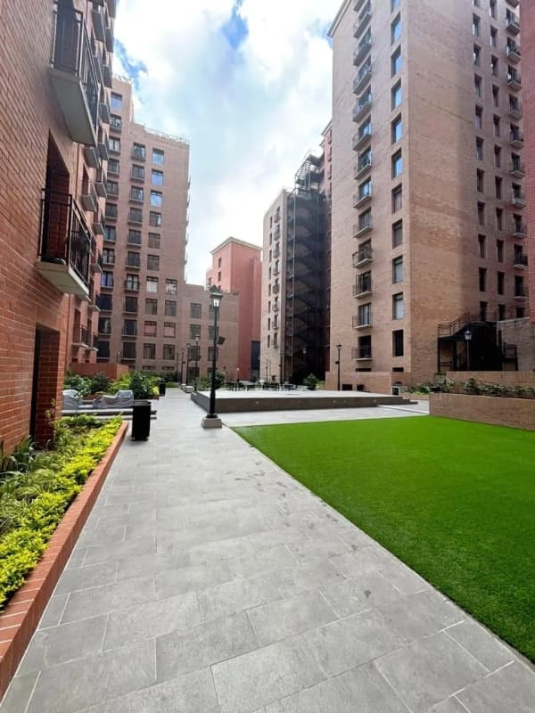 Apartamento en alquiler, Edificio Céntrico, Zona 5