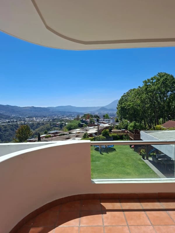 Zona 14 Marques del Valle, apartamento en alquiler