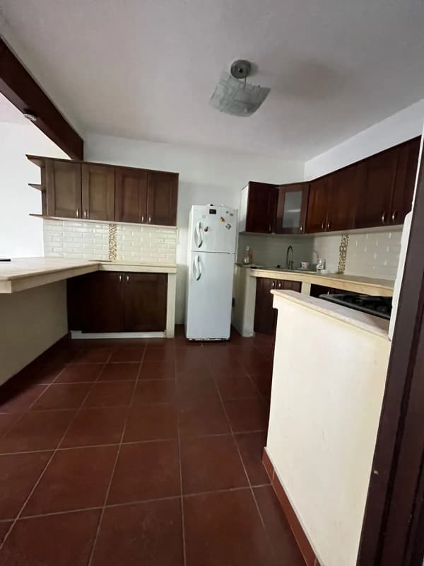 APARTAMENTO VISTA HERMOSA 3, A 5 MINUTOS DE UVG ZONA 15 DE 1 HAB AGT2927